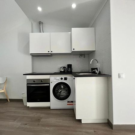 Lovely Central Apartments In Лиссабон Экстерьер фото